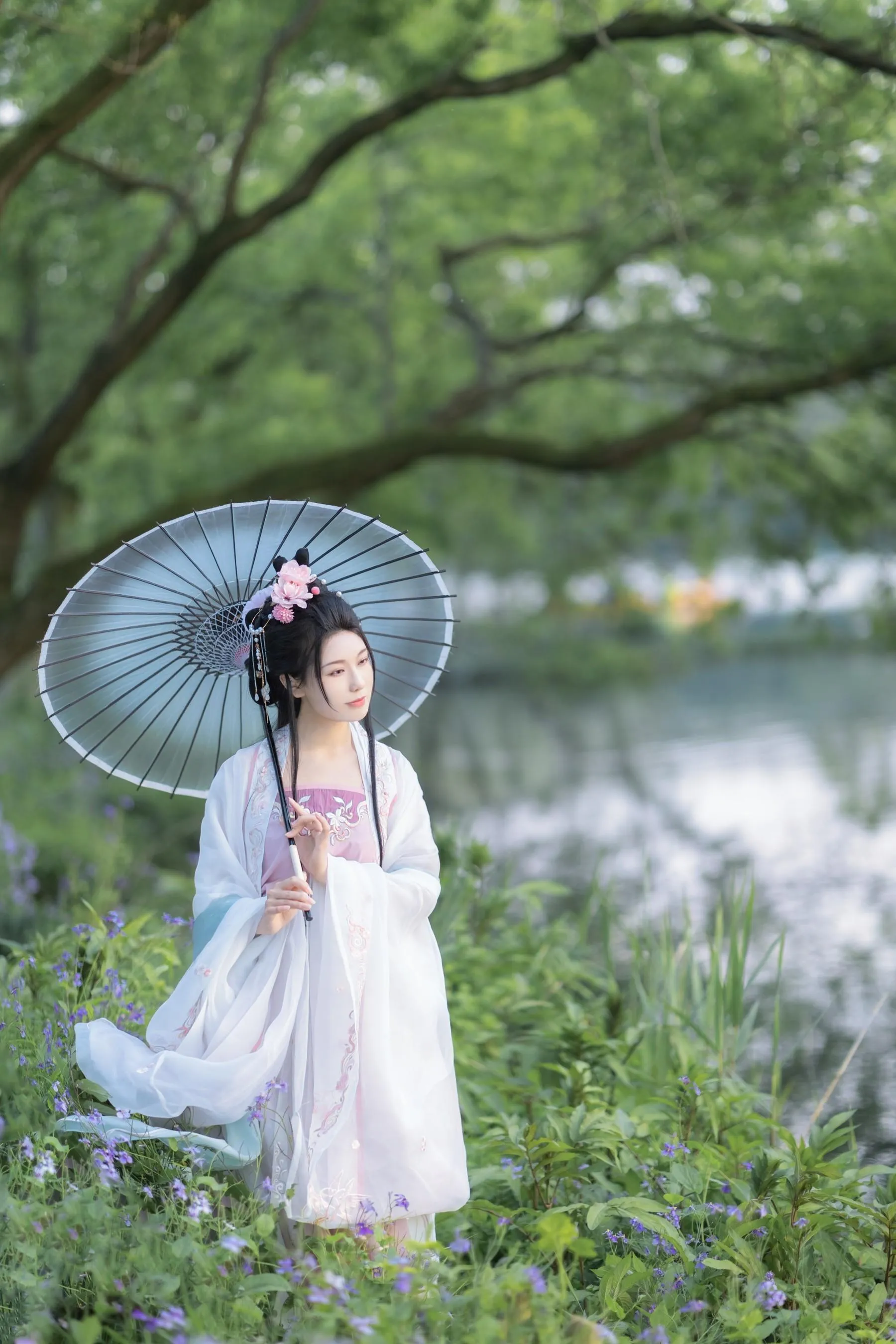 [艺图语] 2022.06.04 花间 阿銧 [34P]插图1